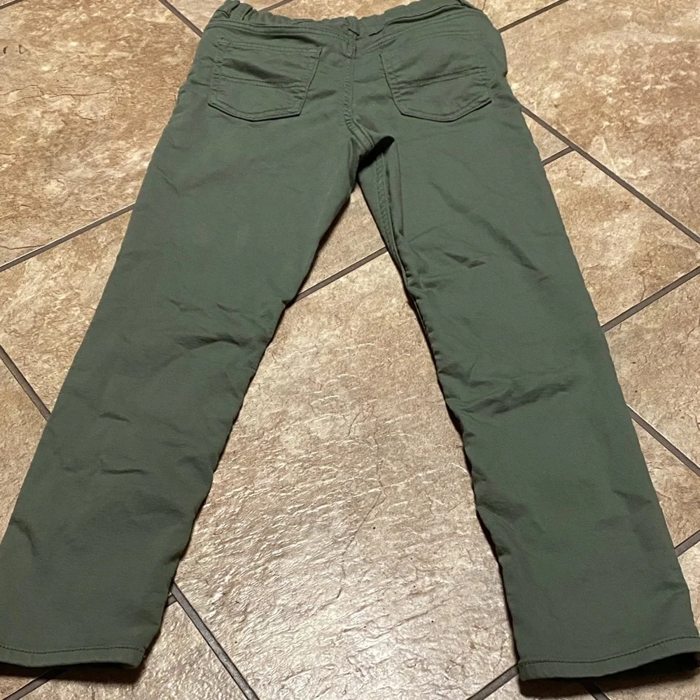 OshKosh B'gosh Kid’s Green Cotton Size 10 Jeans Back to School Fall